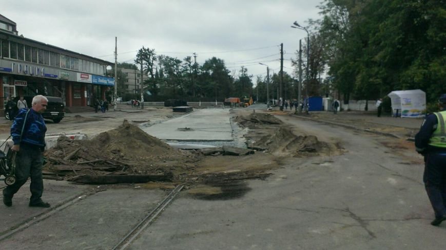ДТП в Днепропетровске: «ДАФ» насмерть сбил женщину (ФОТО) (фото) - фото 1 ДТП в Днепропетровске: «ДАФ» насмерть сбил женщину (ФОТО) (фото) - фото 1
