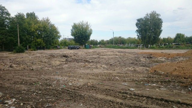 На Берковецком кладбище расчистили 30-летнюю свалку (ФОТО) (фото) - фото 4 На Берковецком кладбище расчистили 30-летнюю свалку (ФОТО) (фото) - фото 4