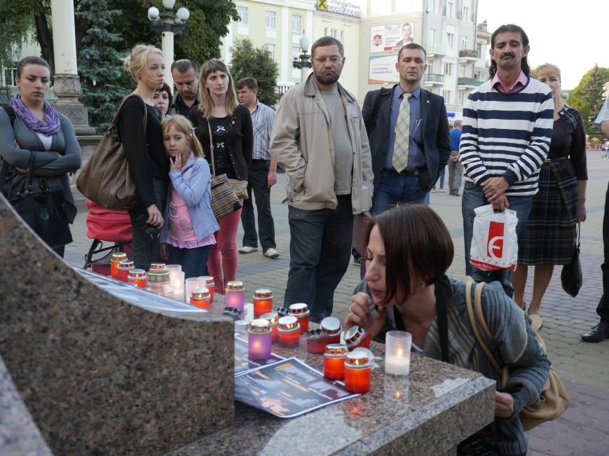 У Тернополі журналісти вшанували пам'ять Георгія Гонгадзе (ФОТОРЕПОРТАЖ) (фото) - фото 2 У Тернополі журналісти вшанували пам'ять Георгія Гонгадзе (ФОТОРЕПОРТАЖ) (фото) - фото 2