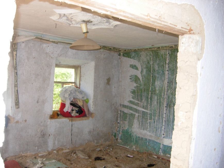 Семьи «неблагополучных» николаевцев содержат детей в антисанитарии (ФОТО) (фото) - фото 3 Семьи «неблагополучных» николаевцев содержат детей в антисанитарии (ФОТО) (фото) - фото 3