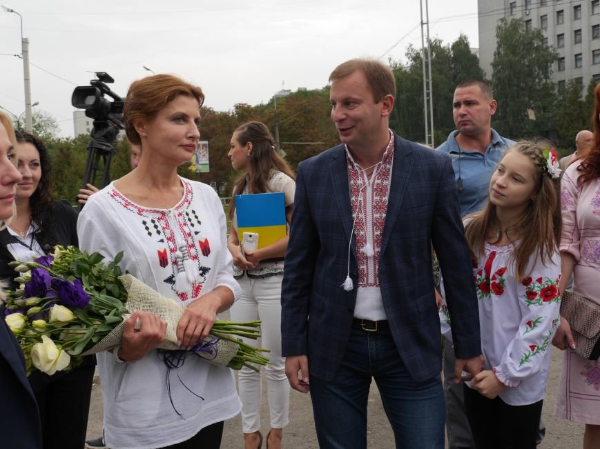 У Тернополі Марина Порошенко відвідала «Місто професій» і презентувала «Книгу Миру» (ФОТОРЕПОРТАЖ) (фото) - фото 2 У Тернополі Марина Порошенко відвідала «Місто професій» і презентувала «Книгу Миру» (ФОТОРЕПОРТАЖ) (фото) - фото 2
