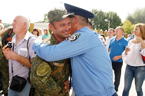 Додому з АТО цього разу не всі хмельницькі «богданівці» повернулися здоровими та неушкодженими (Фото) (фото) - фото 3 Додому з АТО цього разу не всі хмельницькі «богданівці» повернулися здоровими та неушкодженими (Фото) (фото) - фото 3