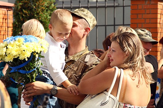 Додому з АТО цього разу не всі хмельницькі «богданівці» повернулися здоровими та неушкодженими (Фото) (фото) - фото 6 Додому з АТО цього разу не всі хмельницькі «богданівці» повернулися здоровими та неушкодженими (Фото) (фото) - фото 6