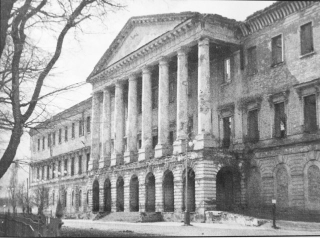 Сьогодні Полтава відзначає річницю визволення міста (фото) - фото 1 Сьогодні Полтава відзначає річницю визволення міста (фото) - фото 1
