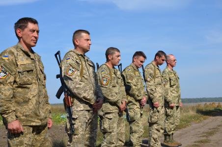 На Тернопільщині в останню путь загиблого воїна Володимира Рожелюка (ФОТО) (фото) - фото 1 На Тернопільщині в останню путь загиблого воїна Володимира Рожелюка (ФОТО) (фото) - фото 1