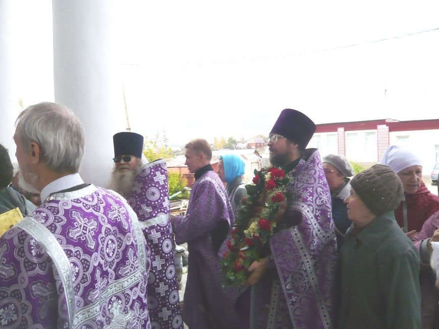 Полевские верующие прошли крестным ходом в день Святого Георгия (фоторепортаж) (фото) - фото 1 Полевские верующие прошли крестным ходом в день Святого Георгия (фоторепортаж) (фото) - фото 1