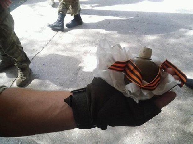 В Донецкой области задержали двух боевиков «Первой славянской бригады» (ФОТО, ВИДЕО) (фото) - фото 1 В Донецкой области задержали двух боевиков «Первой славянской бригады» (ФОТО, ВИДЕО) (фото) - фото 1