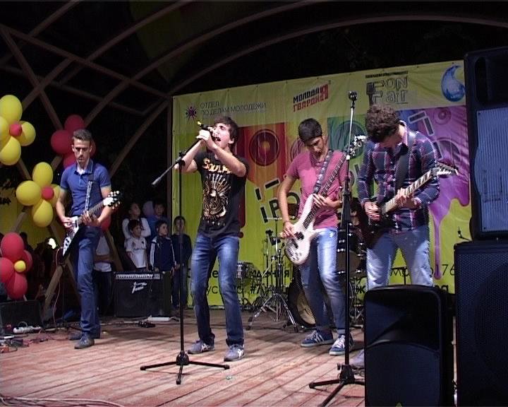 В Армавире состоялся рок-концерт «Встреча друзей»