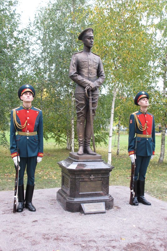 На Софийской площади в городе Пушкине открыли памятник правнуку Николая I, фото-3