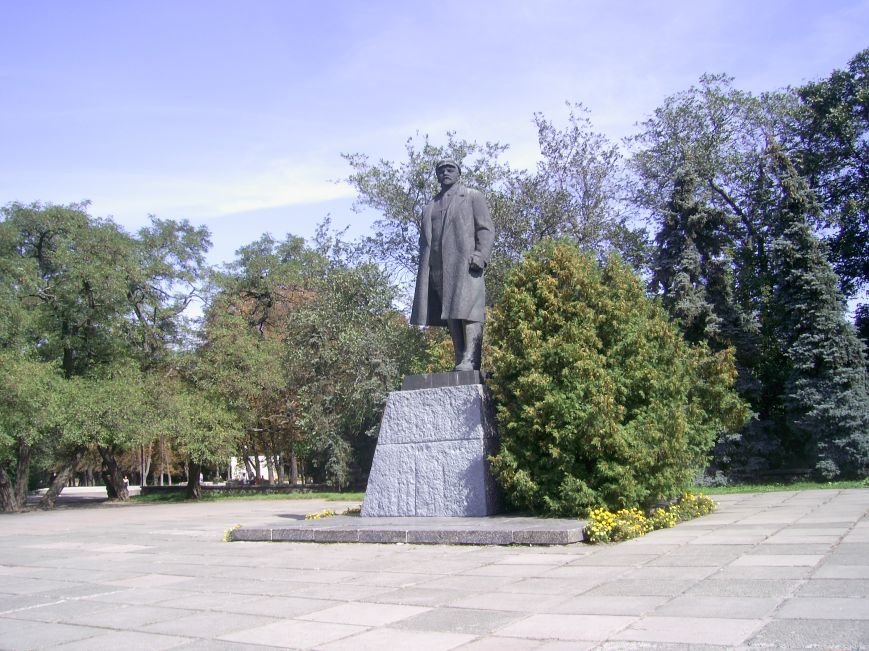 Лубни._Пам’ятник_В.І.Леніну Лубни._Пам’ятник_В.І.Леніну