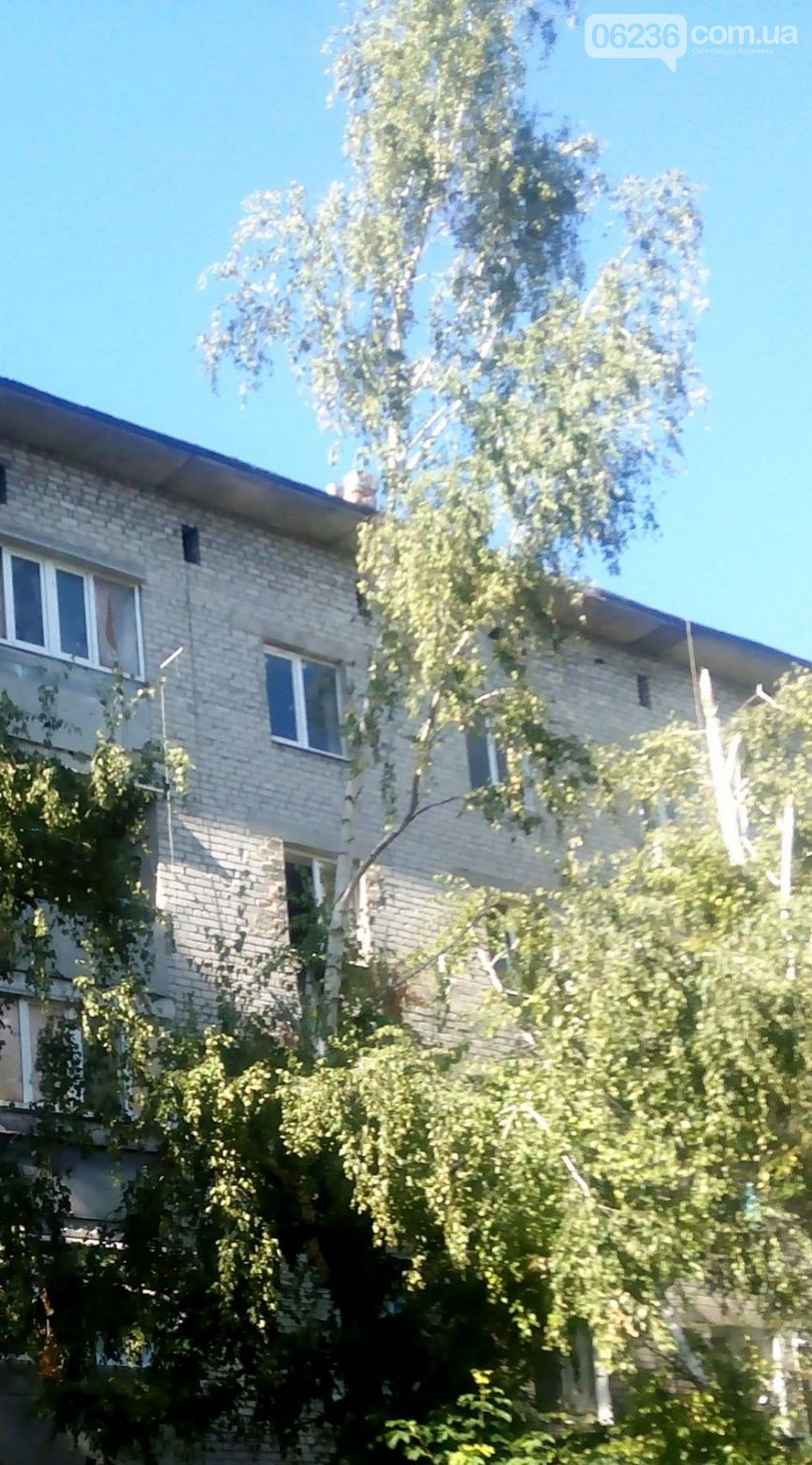 АКХЗ восстановил дом в квартале Строителей (ФОТО) (фото) - фото 1 АКХЗ восстановил дом в квартале Строителей (ФОТО) (фото) - фото 1