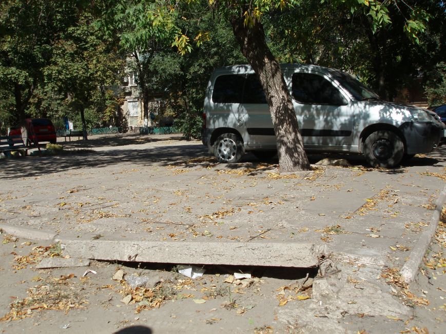 Мариупольцы грозились перекрыть движение транспорта на улице Блажев... Мариупольцы грозились перекрыть движение транспорта на улице Блажевича (ФОТО) (фото) - фото 5