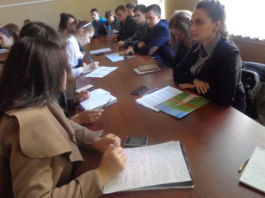 «Есть тысячи «нет» для каждого «да»» - в ДонНТУ Красноармейска прошел круглый стол, посвященный корпоративной культуре (фото) - фото 3 «Есть тысячи «нет» для каждого «да»» - в ДонНТУ Красноармейска прошел круглый стол, посвященный корпоративной культуре (фото) - фото 3