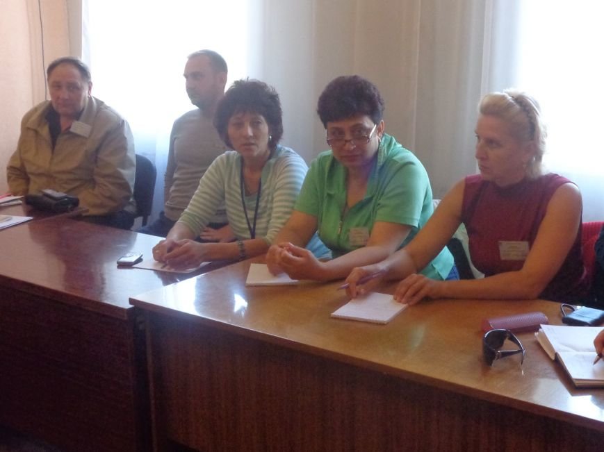 «Мы здесь работаем на город, а не на какую-то политическую партию» - регистрация кандидатов в Димитрове не обошлась без разногласий (фото) - фото 4 «Мы здесь работаем на город, а не на какую-то политическую партию» - регистрация кандидатов в Димитрове не обошлась без разногласий (фото) - фото 4