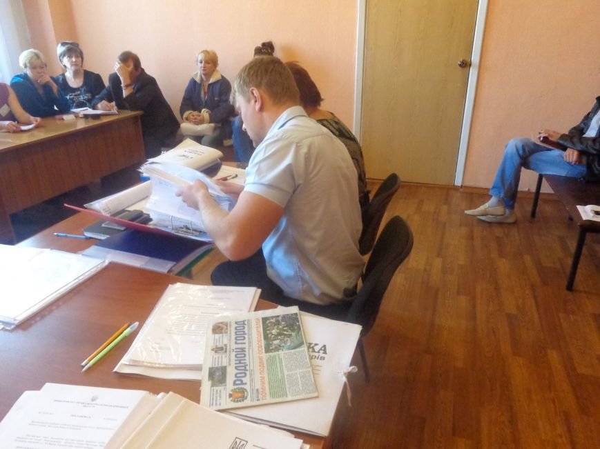«Мы здесь работаем на город, а не на какую-то политическую партию» - регистрация кандидатов в Димитрове не обошлась без разногласий (фото) - фото 5 «Мы здесь работаем на город, а не на какую-то политическую партию» - регистрация кандидатов в Димитрове не обошлась без разногласий (фото) - фото 5