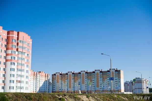 «Хотят строить кафе — а нужны поликлиника, садик и школа»: беды нов... «Хотят строить кафе — а нужны поликлиника, садик и школа»: беды нового панельного района Гомеля Читать полностью: http://news.tut.by/society/4657...