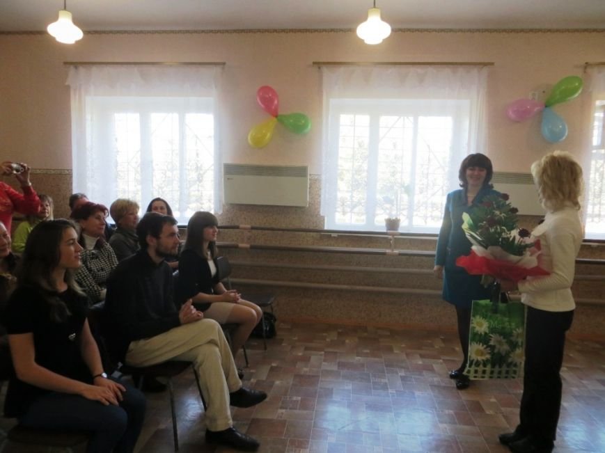 В Слов’янській районній школі мистецтв відзначили Міжнародний день музики та Всеукраїнський день вчителя (фото) - фото 1 В Слов’янській районній школі мистецтв відзначили Міжнародний день музики та Всеукраїнський день вчителя (фото) - фото 1