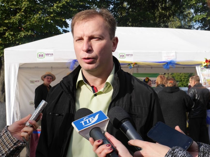 Агрохолдинг “МРІЯ” безкоштовно частував тернополян на сільськогосподарському ярмарку (ФОТОРЕПОРТАЖ) (фото) - фото 7 Агрохолдинг “МРІЯ” безкоштовно частував тернополян на сільськогосподарському ярмарку (ФОТОРЕПОРТАЖ) (фото) - фото 7