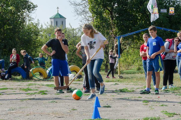 Краматорские дети играли в «здоровый город» (фото) - фото 2 Краматорские дети играли в «здоровый город» (фото) - фото 2