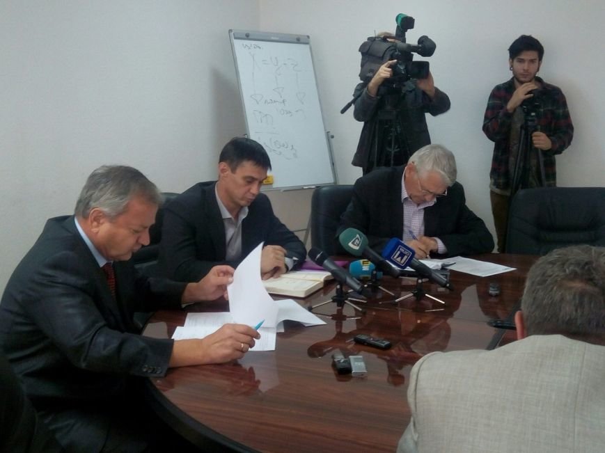 В Мариуполе «Азовэлектросталь» рассчитался с долгами и готовится к запуску (ФОТО+ВИДЕО) (фото) - фото 1 В Мариуполе «Азовэлектросталь» рассчитался с долгами и готовится к запуску (ФОТО+ВИДЕО) (фото) - фото 1