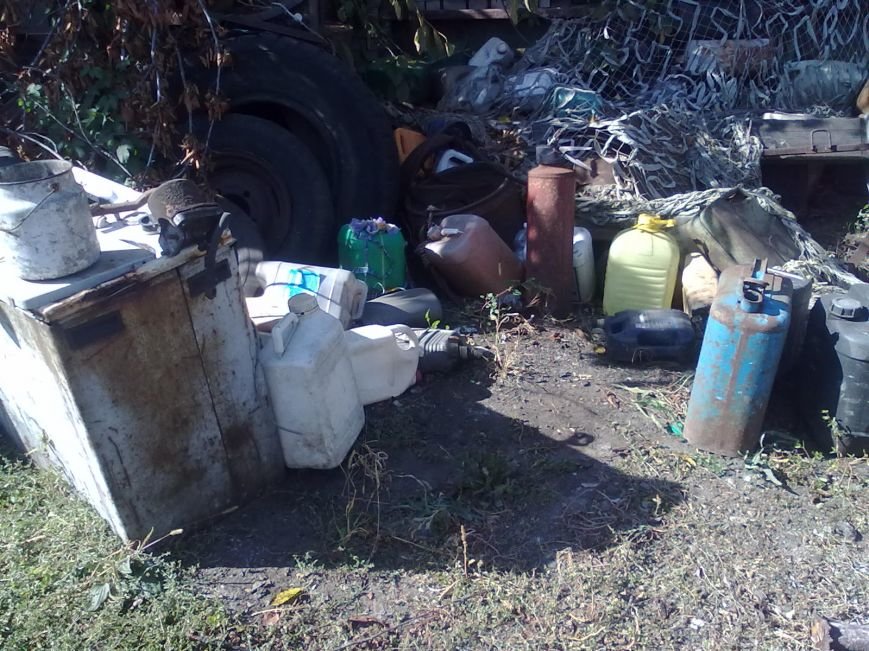 Милиция поймала в Доброполье «разностороннего» вора (ФОТО) (фото) - фото 1 Милиция поймала в Доброполье «разностороннего» вора (ФОТО) (фото) - фото 1
