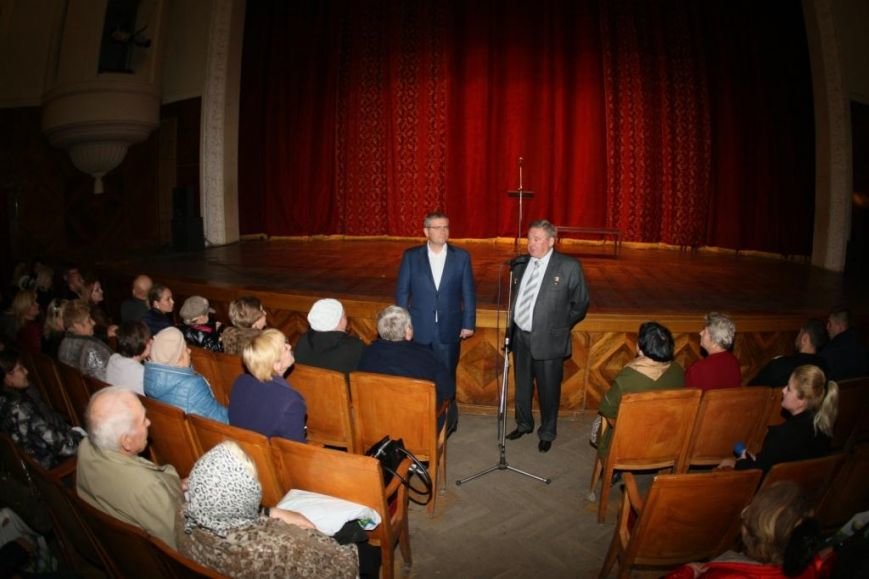 Вилкул - настоящий патриот Днепропетровска, который действительно делает все для спасения ЮЖМАШа, - работники предприятия (фото) - фото 1 Вилкул - настоящий патриот Днепропетровска, который действительно делает все для спасения ЮЖМАШа, - работники предприятия (фото) - фото 1