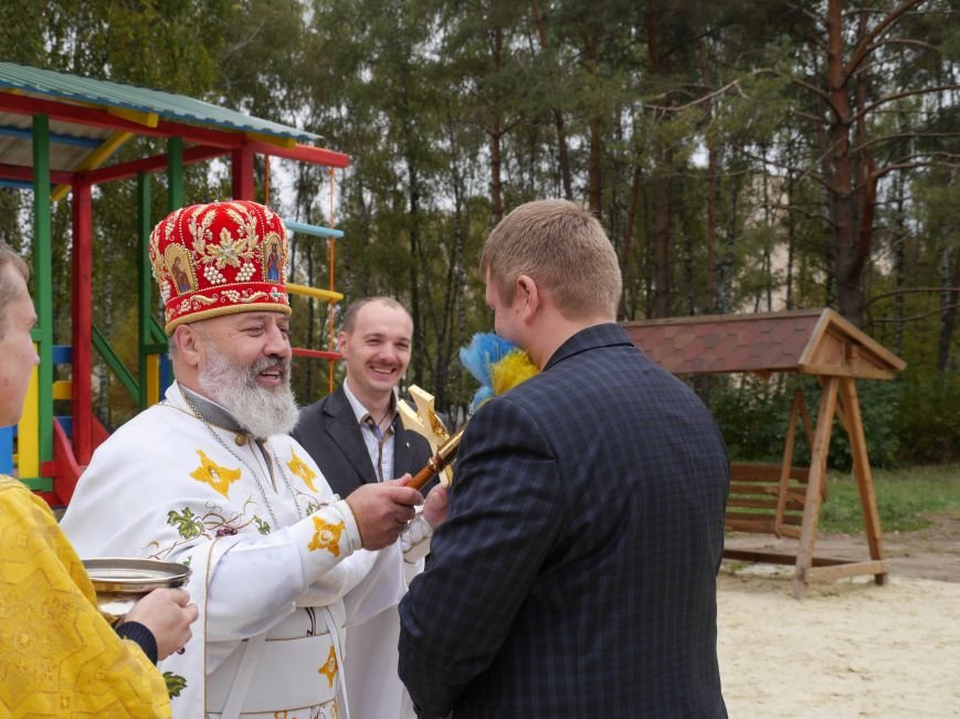 Агрохолдинг “МРІЯ” встановлює на Тернопільщині десять дитячих майданчиків (фото) - фото 8 Агрохолдинг “МРІЯ” встановлює на Тернопільщині десять дитячих майданчиків (фото) - фото 8