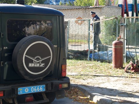 На территории детского сада в Сумах от удара током умер сотрудник «Сумытеплоэнерго» (ФОТО) (фото) - фото 1 На территории детского сада в Сумах от удара током умер сотрудник «Сумытеплоэнерго» (ФОТО) (фото) - фото 1