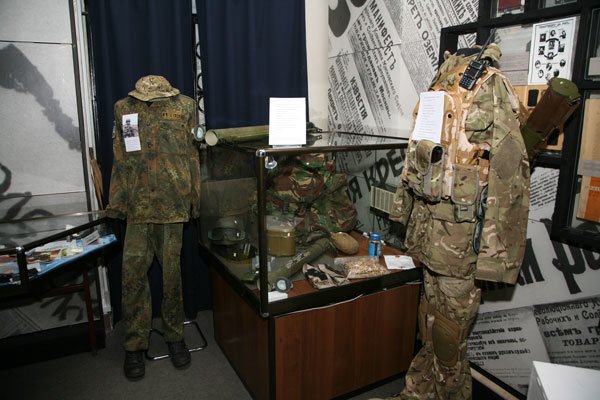 На Днепропетровщине открылась выставка «Україна понад усе» (фото) - фото 1 На Днепропетровщине открылась выставка «Україна понад усе» (фото) - фото 1