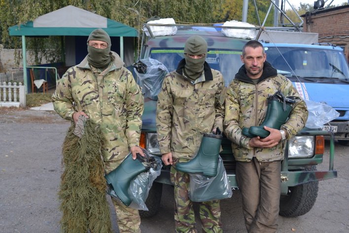 Тернопільські волонтери знову повезли допомогу бійцям АТО на передову (фото) (фото) - фото 1 Тернопільські волонтери знову повезли допомогу бійцям АТО на передову (фото) (фото) - фото 1