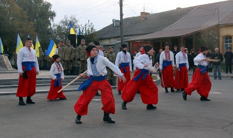 У Полтаві вперше відбулося відзначення Дня захисника Вітчизни (фото) - фото 1 У Полтаві вперше відбулося відзначення Дня захисника Вітчизни (фото) - фото 1
