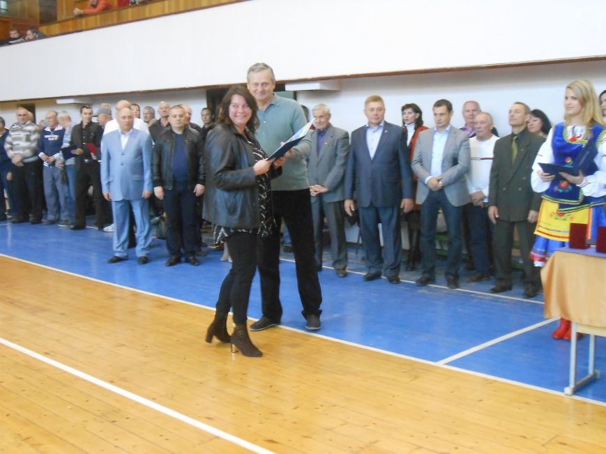 В Днепродзержинске стартовал волейбольный турнир «Кубок Освобождени... В Днепродзержинске стартовал волейбольный турнир «Кубок Освобождения» (фото) - фото 20