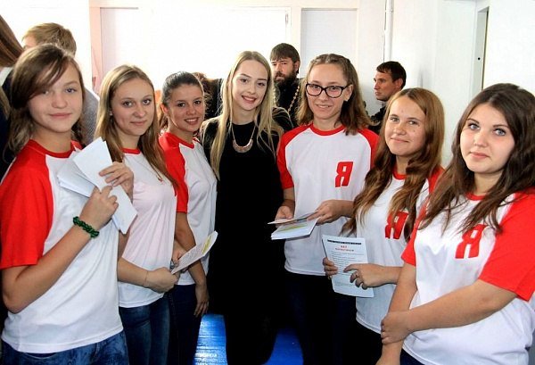 В Новошахтинске прошла антинаркотическая акция (фото) - фото 1 В Новошахтинске прошла антинаркотическая акция (фото) - фото 1