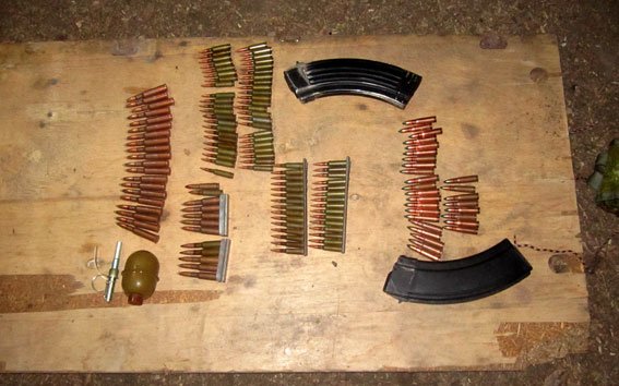 На Полтавщині у мешканця іншої області виявили зброю (ФОТО) (фото) - фото 1 На Полтавщині у мешканця іншої області виявили зброю (ФОТО) (фото) - фото 1