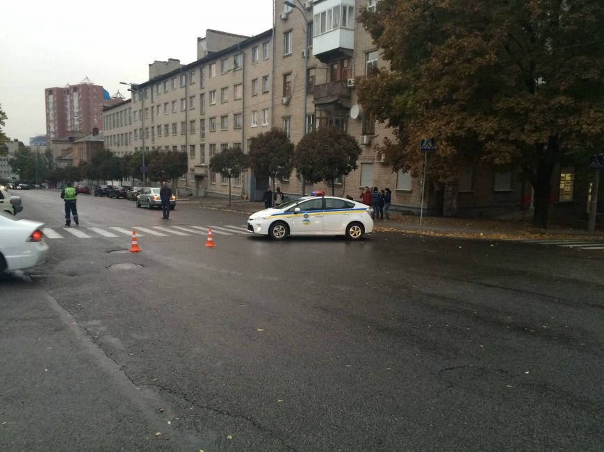 ДТП в Днепропетровске: «Шкода» наехала на несовершеннолетнюю студентку (ФОТО) (фото) - фото 2 ДТП в Днепропетровске: «Шкода» наехала на несовершеннолетнюю студентку (ФОТО) (фото) - фото 2