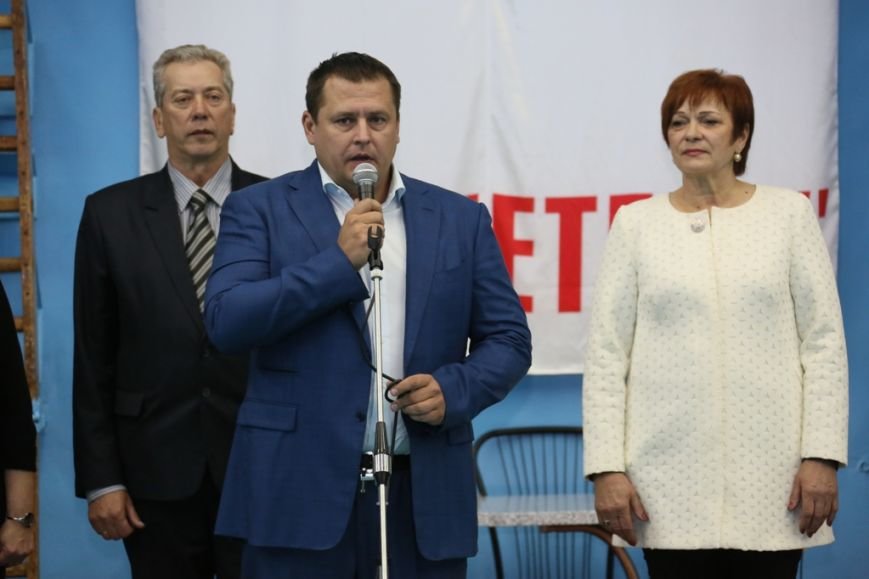 При поддержке Бориса Филатова в Днепропетровске стартовал международный турнир по бадминтону (фото) - фото 1 При поддержке Бориса Филатова в Днепропетровске стартовал международный турнир по бадминтону (фото) - фото 1