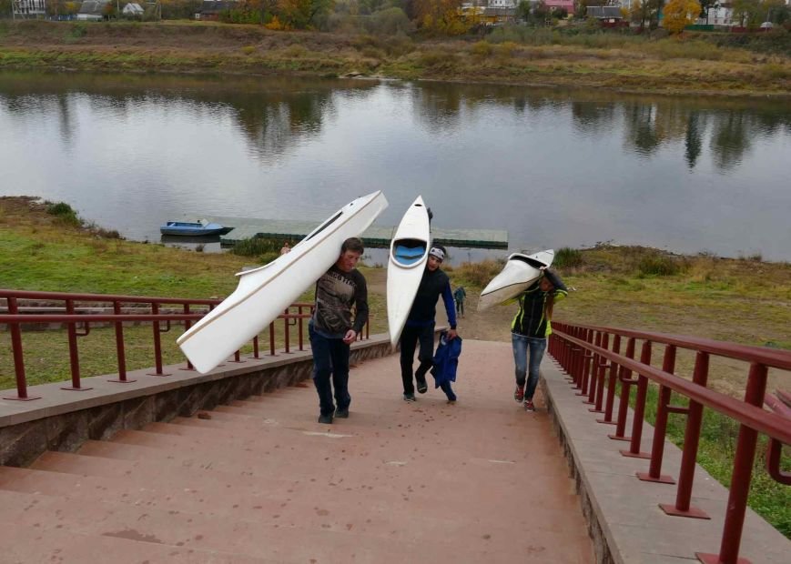 Лодкам пора домой Лодкам пора домой