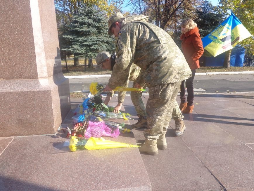 Красноармейский исторический музей почтил подвиг украинского народа в борьбе с нацизмом (фото) - фото 7 Красноармейский исторический музей почтил подвиг украинского народа в борьбе с нацизмом (фото) - фото 7