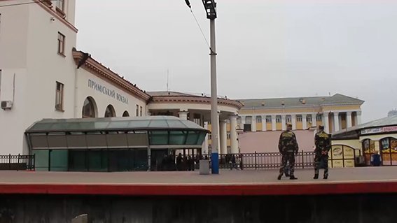 В Киеве на жд-вокзале задержали вооруженного грабителя (ФОТО) (фото) - фото 2 В Киеве на жд-вокзале задержали вооруженного грабителя (ФОТО) (фото) - фото 2