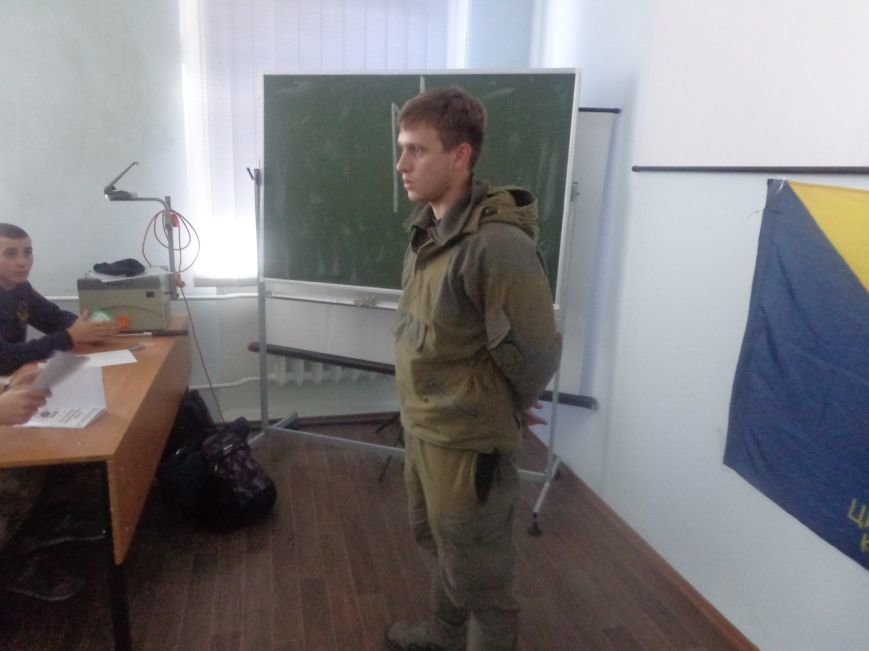 «Умереть за свободу – это нормально. А вот проиграть или сдаться… Не представляю, как это» - в ДонНТУ Красноармейска прошла встреча студентов с представителями ГК «Азов» (фото) - фото 2 «Умереть за свободу – это нормально. А вот проиграть или сдаться… Не представляю, как это» - в ДонНТУ Красноармейска прошла встреча студентов с представителями ГК «Азов» (фото) - фото 2