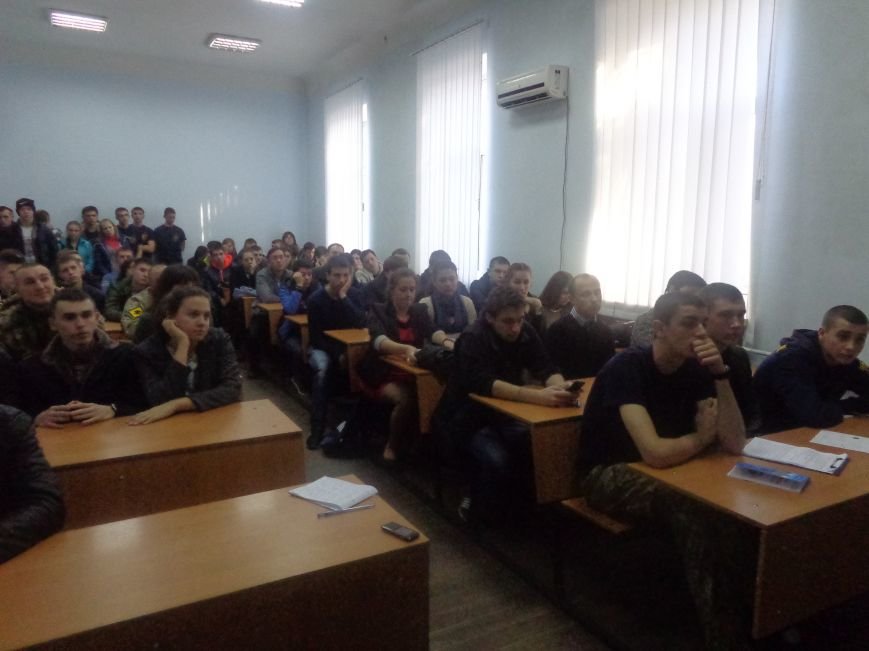 «Умереть за свободу – это нормально. А вот проиграть или сдаться… Не представляю, как это» - в ДонНТУ Красноармейска прошла встреча студентов с представителями ГК «Азов» (фото) - фото 6 «Умереть за свободу – это нормально. А вот проиграть или сдаться… Не представляю, как это» - в ДонНТУ Красноармейска прошла встреча студентов с представителями ГК «Азов» (фото) - фото 6