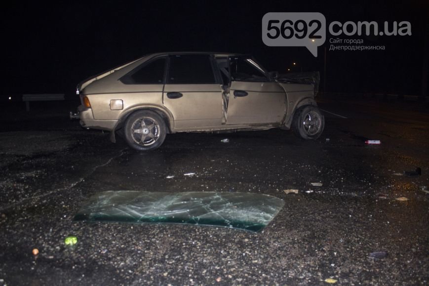 В ДТП на трассе под Днепродзержинском пострадало 2 человека (фото) - фото 3 В ДТП на трассе под Днепродзержинском пострадало 2 человека (фото) - фото 3