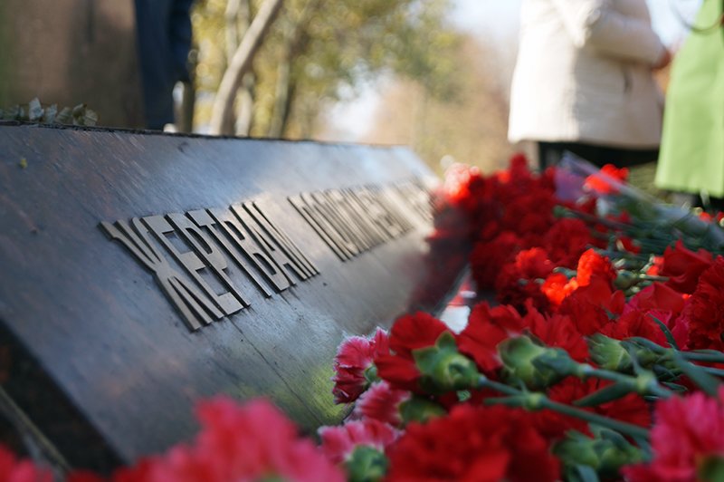 «Ты с немцами одним воздухом дышала, этого достаточно». В Белгороде... «Ты с немцами одним воздухом дышала, этого достаточно». В Белгороде прошла акция памяти жертв политических репрессий (фото) - фото 4