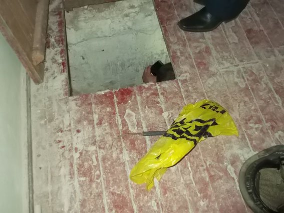 Димитровские правоохранители обнаружили в шкафу у 25-летнего парня гранату с запалом (фото) - фото 2 Димитровские правоохранители обнаружили в шкафу у 25-летнего парня гранату с запалом (фото) - фото 2