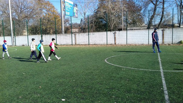 В Авдеевке закончились соревнования по мини-футболу между юными спортсменами 3-6 классов. Ждем оглашения результатов (фото) - фото 1 В Авдеевке закончились соревнования по мини-футболу между юными спортсменами 3-6 классов. Ждем оглашения результатов (фото) - фото 1