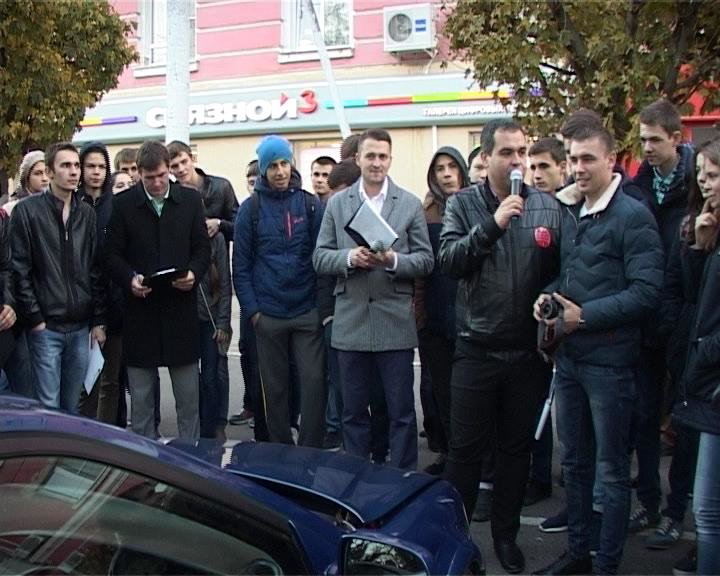 В Армавире состоялась выставка тюнингованных автомобилей «A.R.C.» (фото) - фото 1 В Армавире состоялась выставка тюнингованных автомобилей «A.R.C.» (фото) - фото 1
