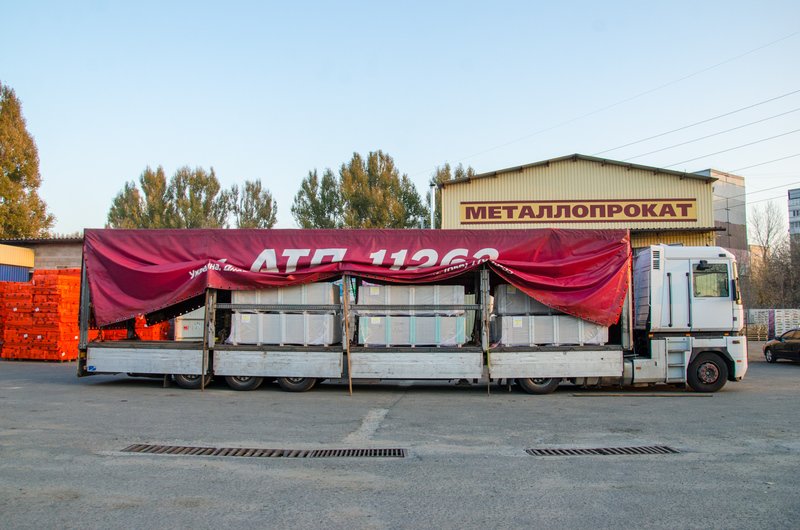 В Сватово выдвинулся пятый грузовик гуманитарной помощи (ФОТО) (фото) - фото 2 В Сватово выдвинулся пятый грузовик гуманитарной помощи (ФОТО) (фото) - фото 2