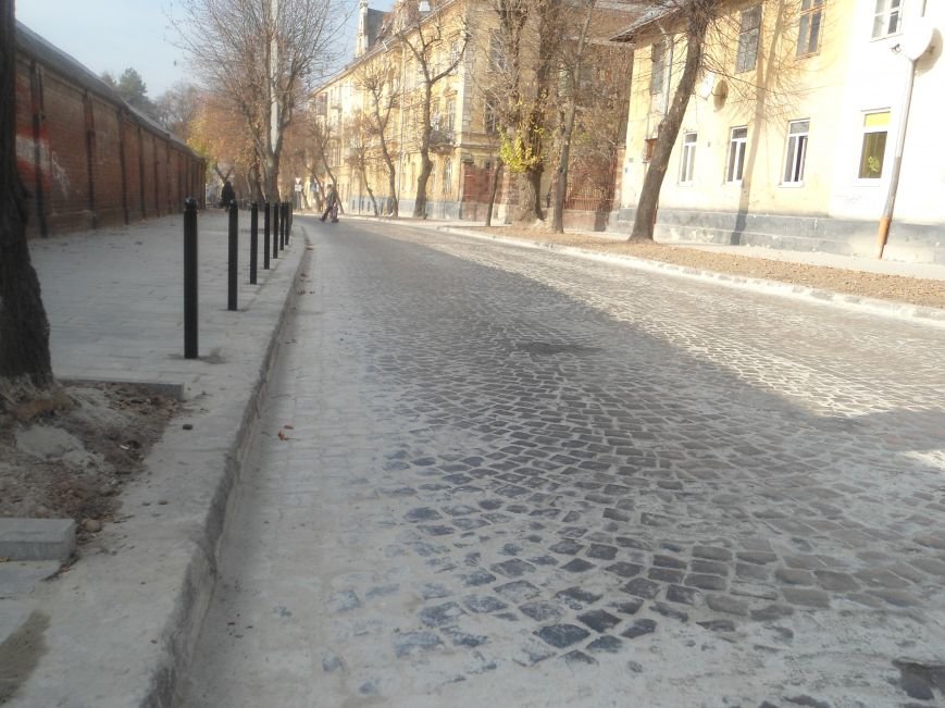 Як виглядає вулиця Лисенка після ремонту (ФОТО) (фото) - фото 4 Як виглядає вулиця Лисенка після ремонту (ФОТО) (фото) - фото 4