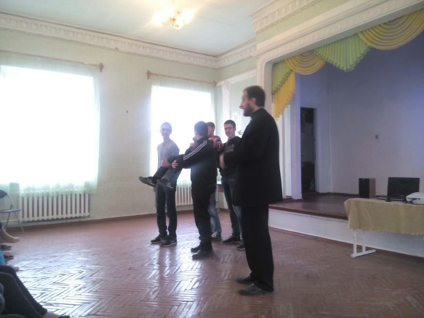 Социальный проект «Городские стражи» продолжает свое шествие по школам Красноармейска и района (фото) - фото 2 Социальный проект «Городские стражи» продолжает свое шествие по школам Красноармейска и района (фото) - фото 2