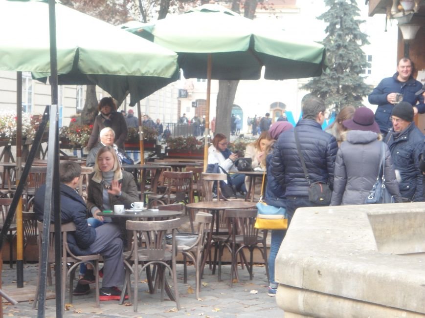 Коли закони не для всіх: попри заборону у Львові продовжують працювати ліітні майдачик. Частина друга (ФОТО) (фото) - фото 1 Коли закони не для всіх: попри заборону у Львові продовжують працювати ліітні майдачик. Частина друга (ФОТО) (фото) - фото 1
